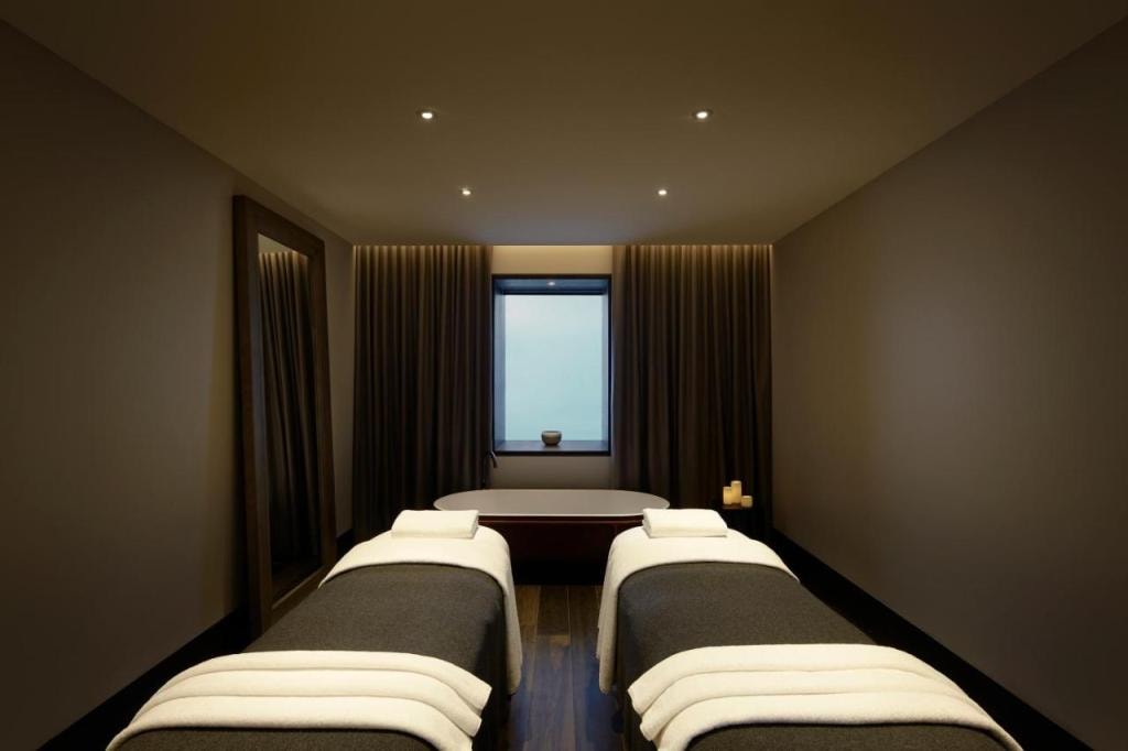 Little National Hotel Canberra