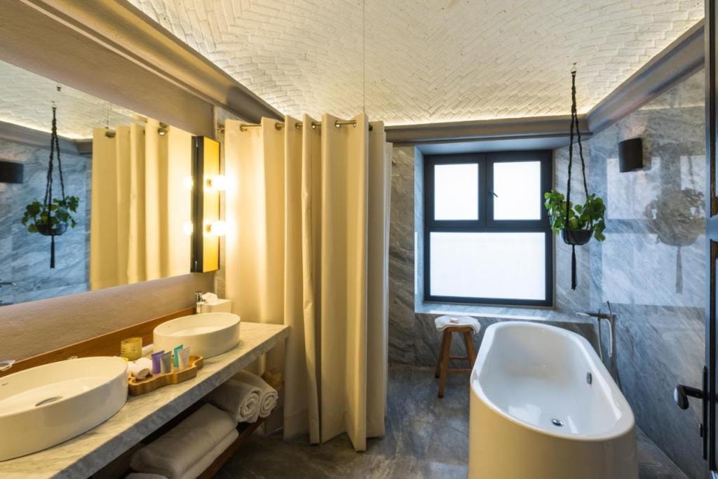 Dos Casas Hotel & Spa
