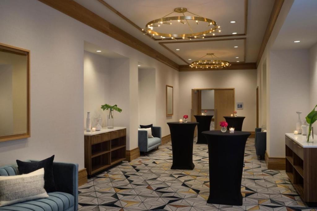 Kimpton Schofield Hotel, an IHG Hotel