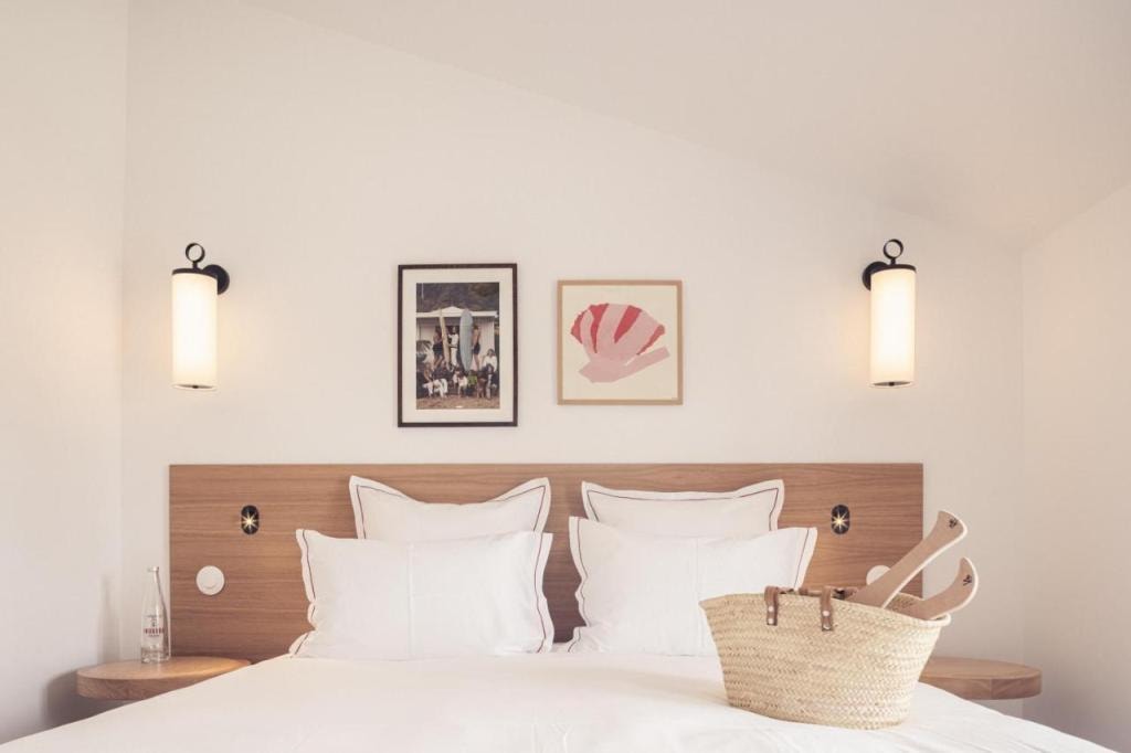 Hôtel INDARRA & SPA - Piscine, Arbonne