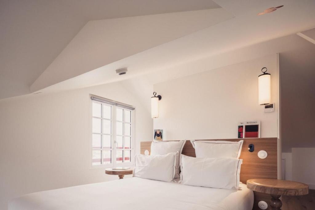 Hôtel INDARRA & SPA - Piscine, Arbonne