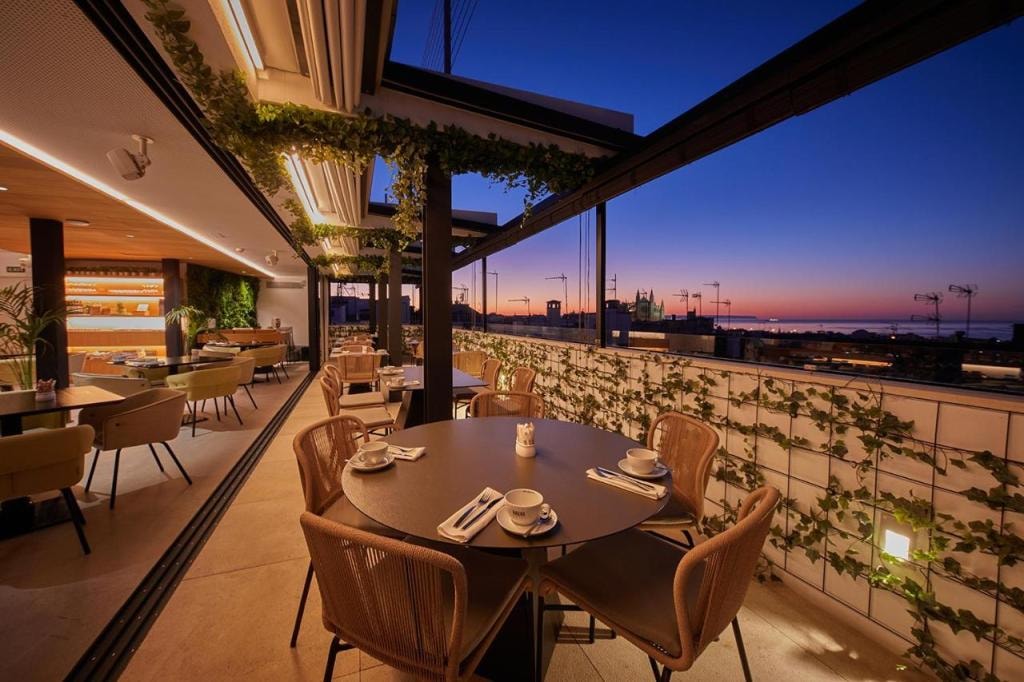 Nakar Hotel