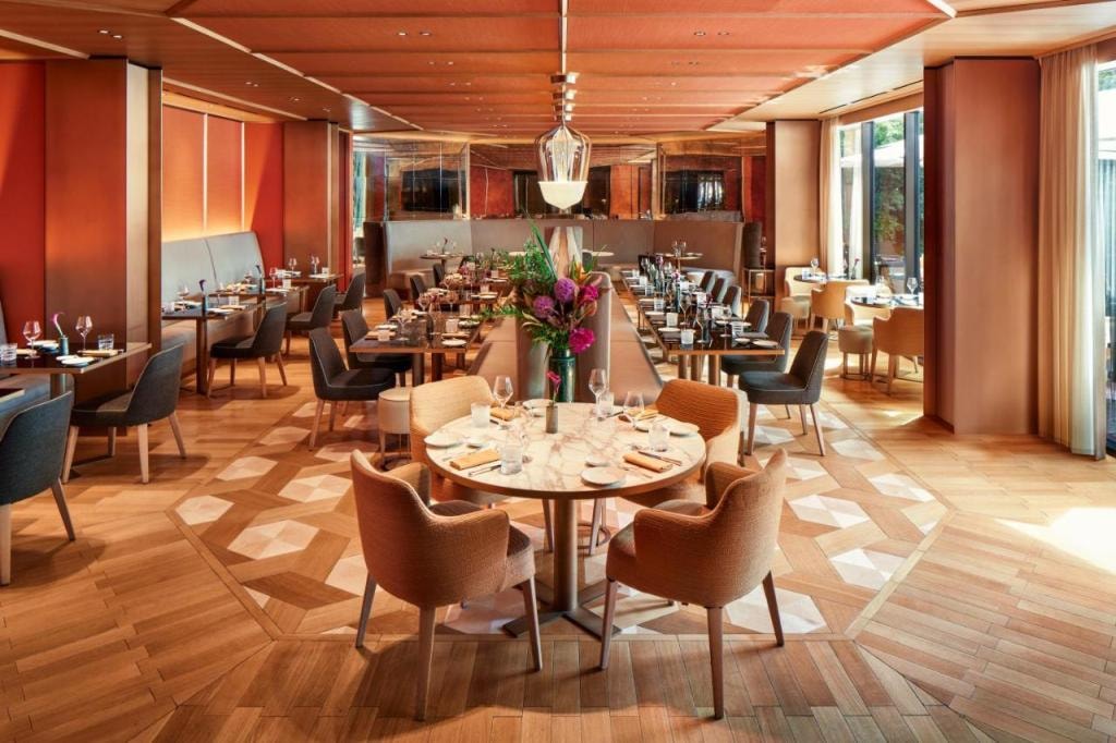Bulgari Hotel Paris — suites on Avenue George V, 8th arrondissement