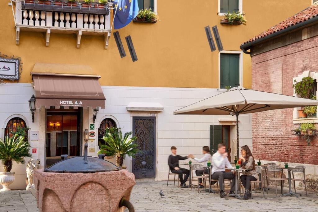 UNAHOTELS Ala Venezia-Adults 16