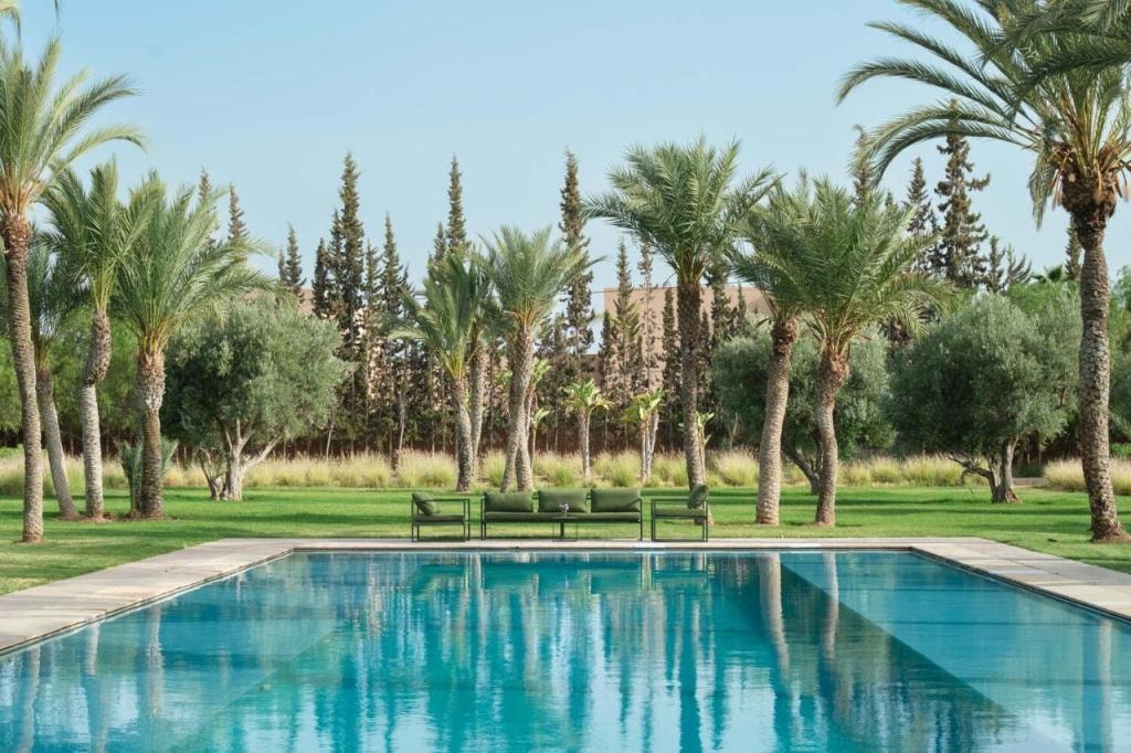 Adnaa - Modern Villa with 2 pools, sauna, hammam, tennis court & home cinema