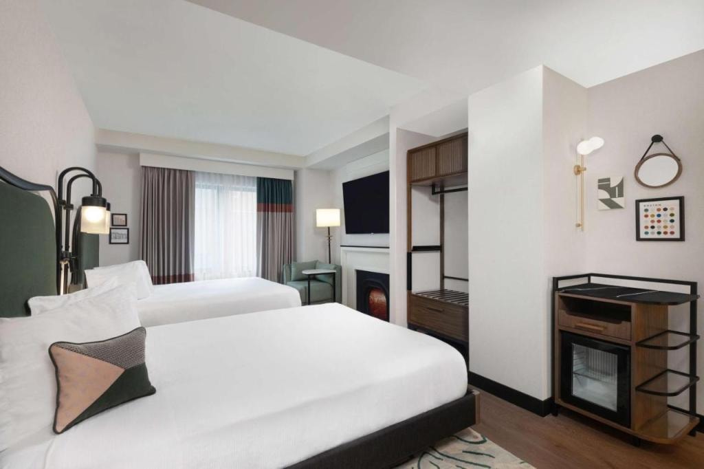 Pennyweight Hotel Boston, Curio Collection by Hilton