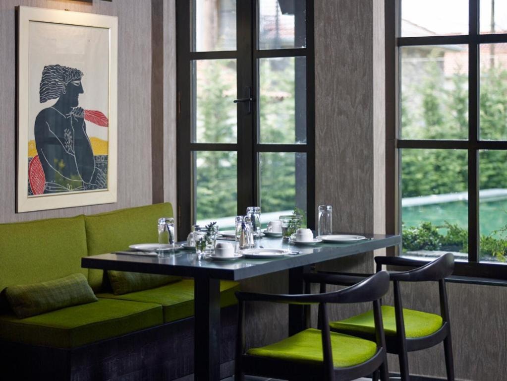 Art Mainalon Hotel