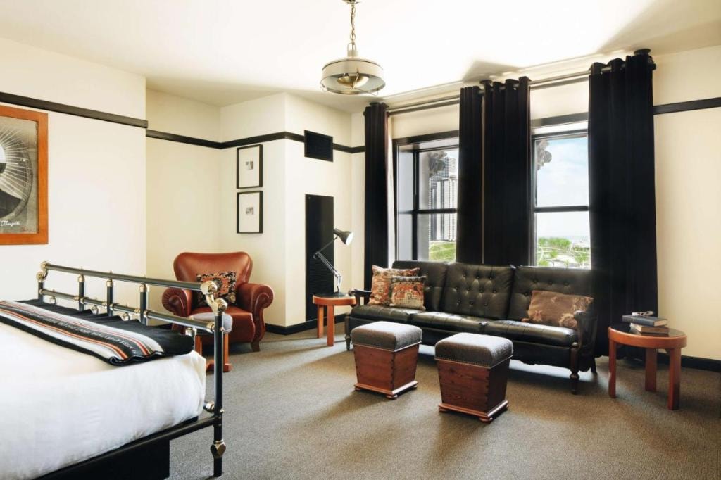 Chicago Athletic Association, part of Hyatt
