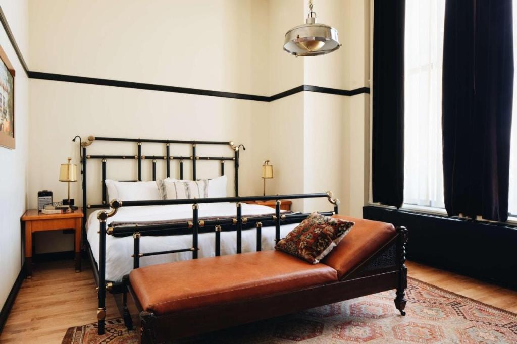 Chicago Athletic Association, part of Hyatt