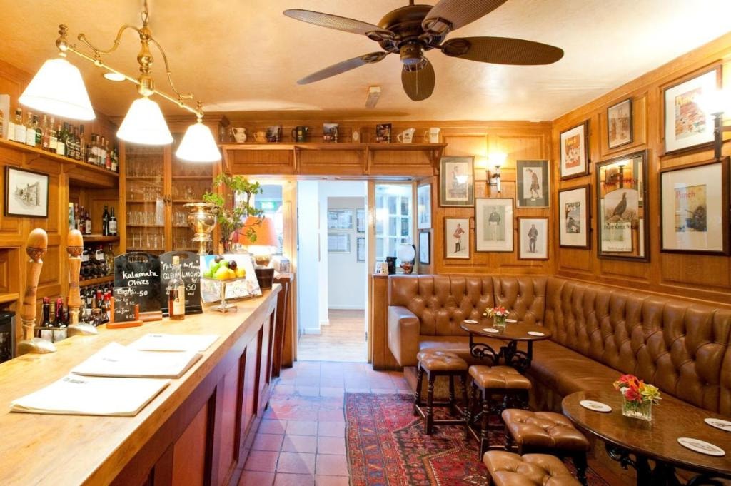 The Acorn Inn