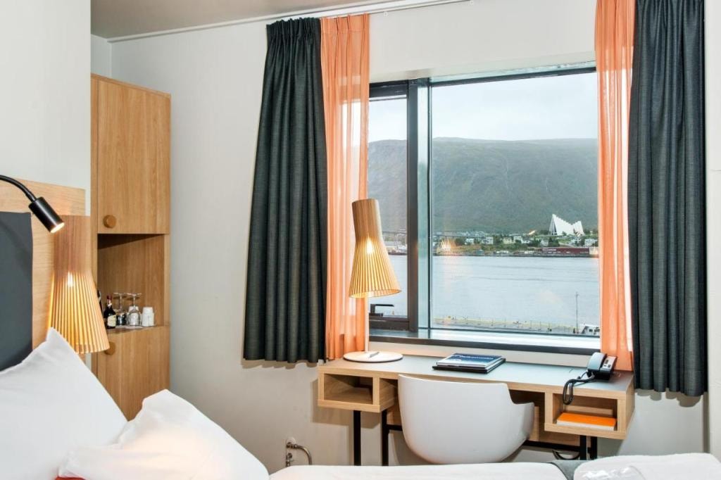 Clarion Hotel The Edge
