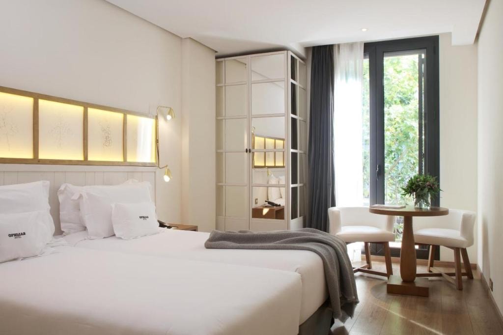 Ofelias Hotel 4Sup