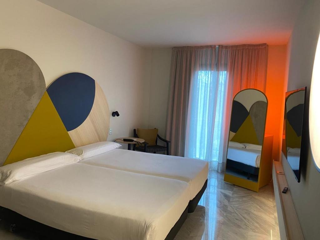 Hotel Onix Fira