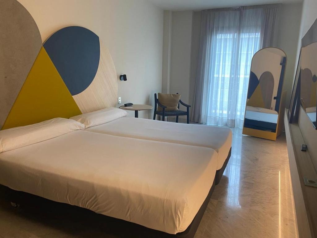 Hotel Onix Fira