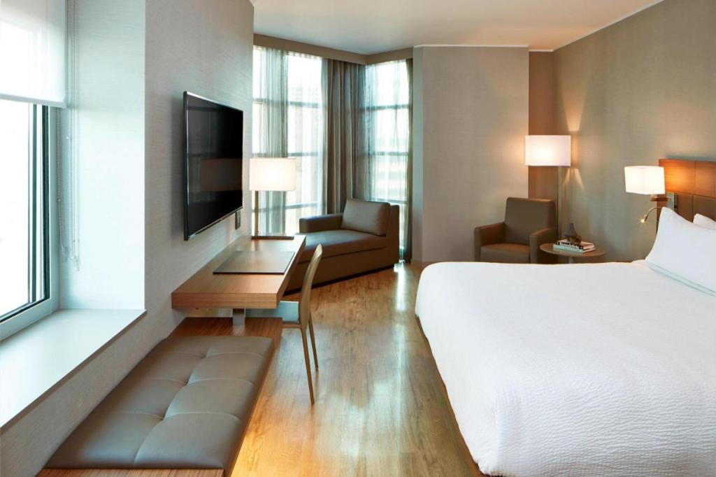AC Hotel by Marriott Portland Downtown, OR