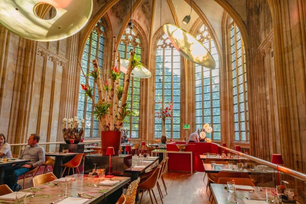 Kruisherenhotel Maastricht - Oostwegel Collection, member of Design Hotels