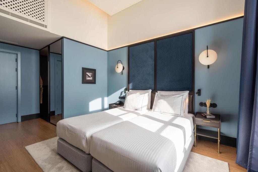 The Editory Riverside Hotel, an Historic Hotel