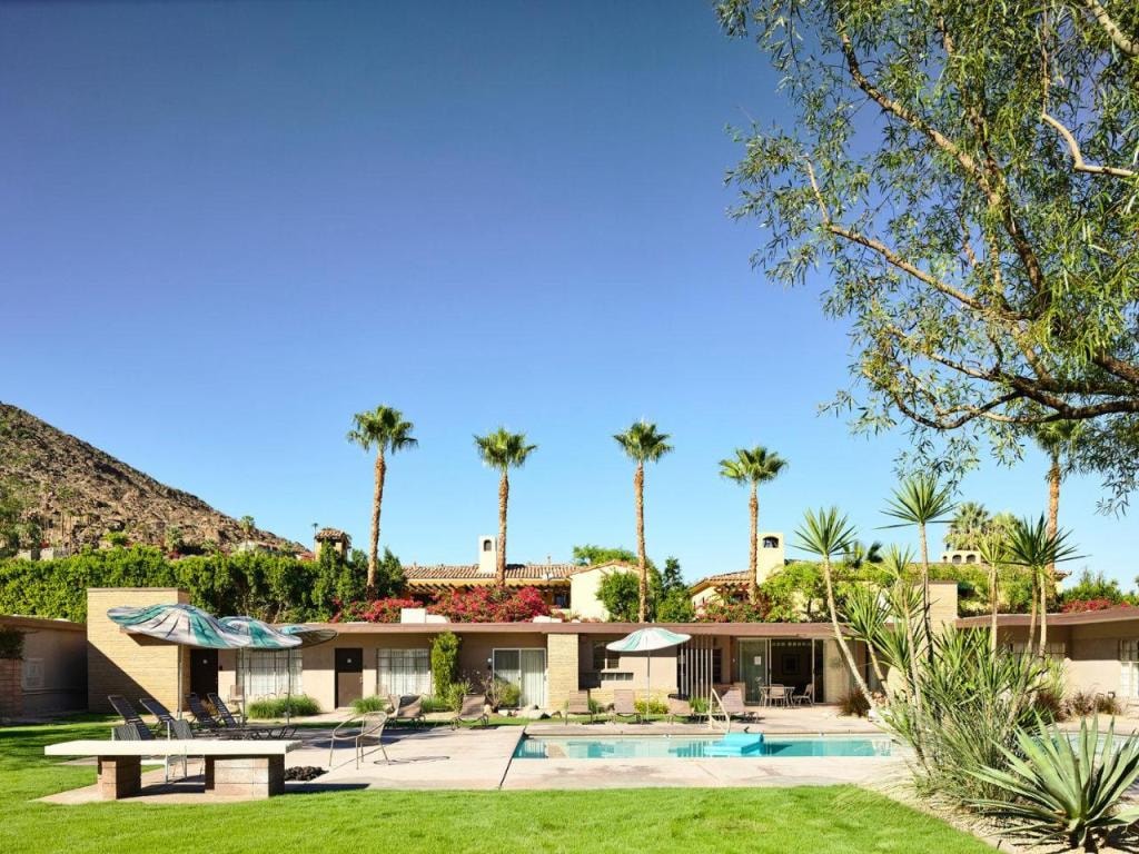 The Hideaway - 21 and Over - A Town & Desert Boutique Hotel