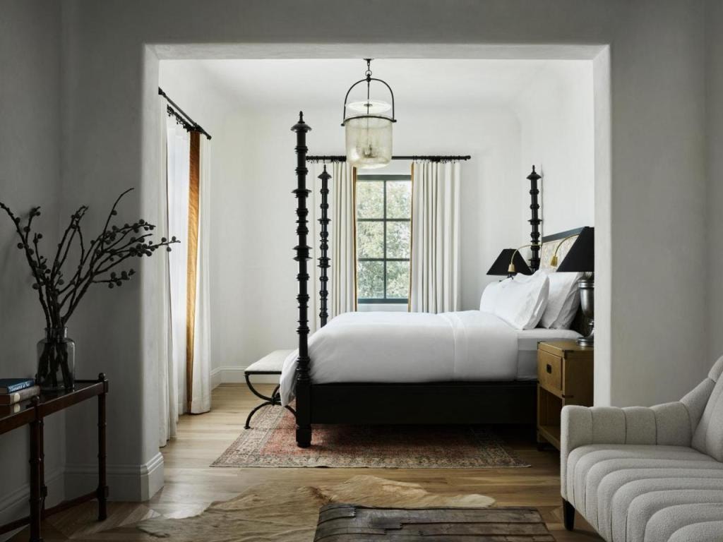 Commodore Perry Estate, Auberge Resorts Collection