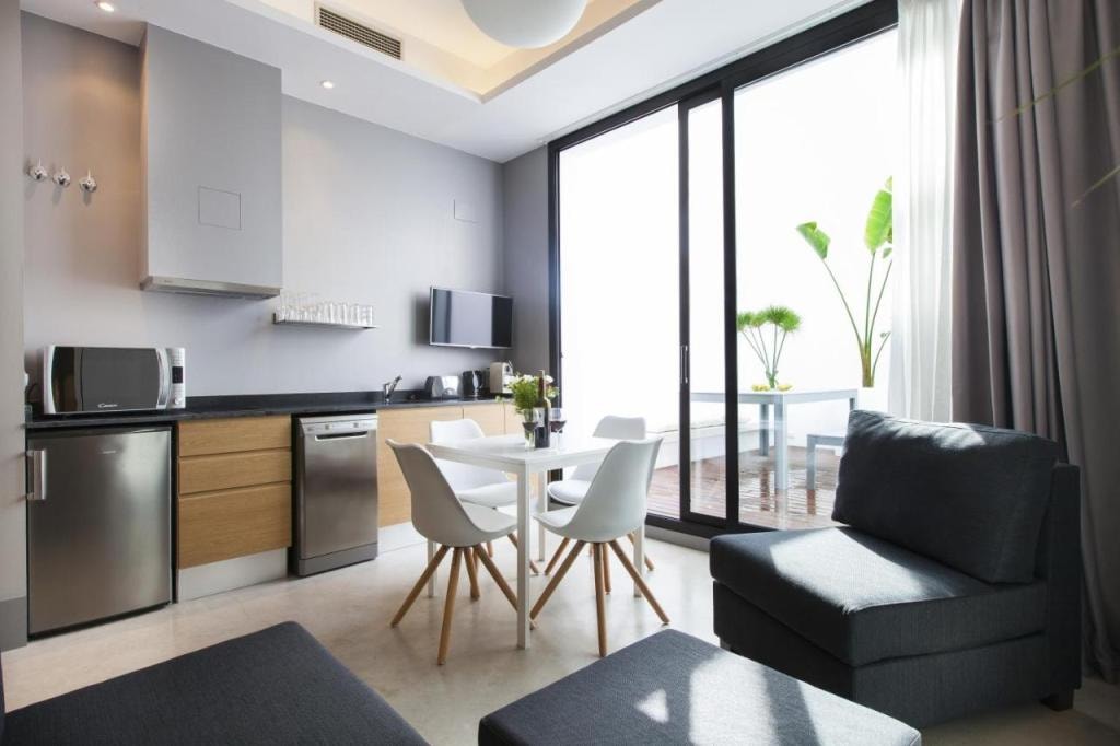 Kare No Apartments by Sitges Group