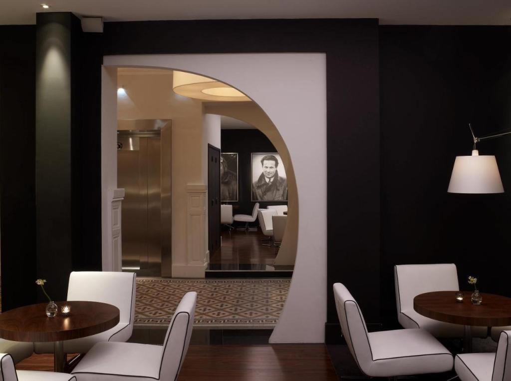 Le Grand Balcon Hotel