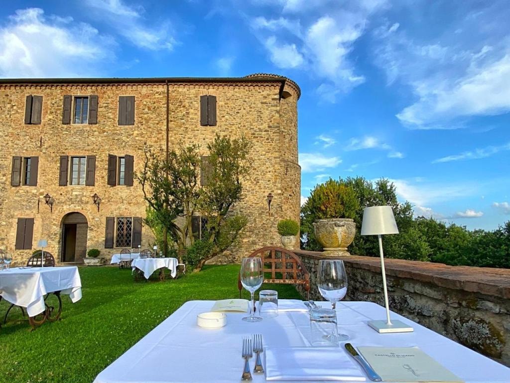 Castello di Viano