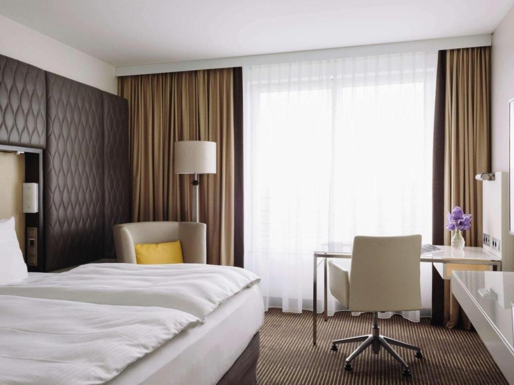 PULLMAN Berlin Schweizerhof - City Center, Zoo und Kurfürstendamm