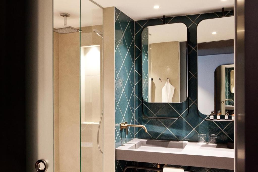 Hotel Indigo Berlin - East Side Gallery by IHG