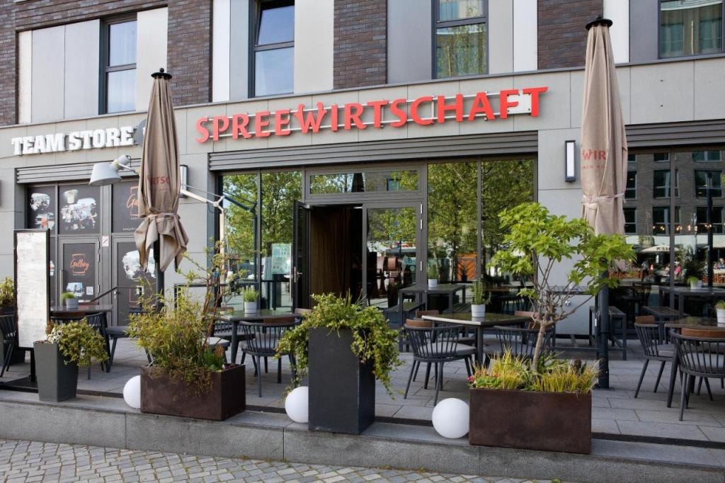 Hotel Indigo Berlin - East Side Gallery by IHG