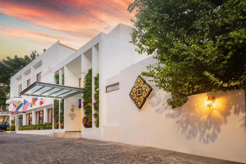 Almar Resort Luxury LGBT Experience by Mantamar Beach Club, Puerto Vallarta, Romantic Zone