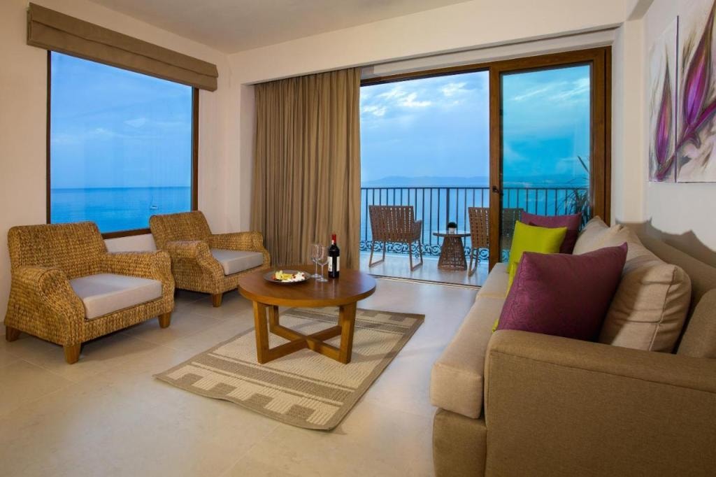 Almar Resort Luxury LGBT Experience by Mantamar Beach Club, Puerto Vallarta, Romantic Zone