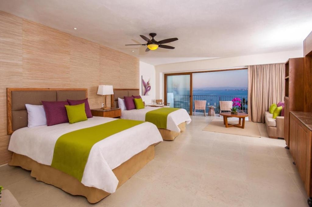 Almar Resort Luxury LGBT Experience by Mantamar Beach Club, Puerto Vallarta, Romantic Zone