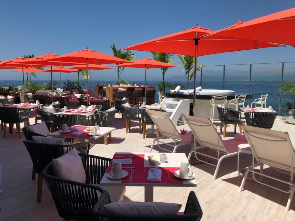 Almar Resort Luxury LGBT Experience by Mantamar Beach Club, Puerto Vallarta, Romantic Zone