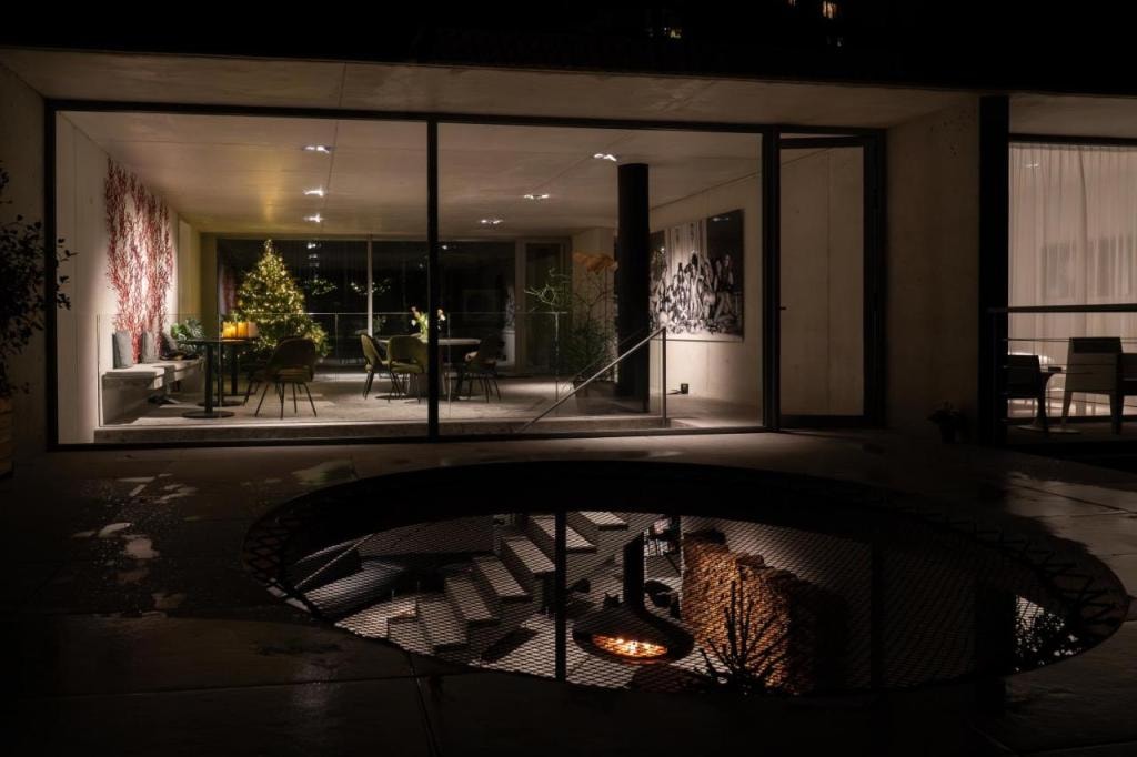 Le Pavillon M, Piscine et Spa au pied du château, Petit-Déjeuner inclus, Parking privé, Grignan