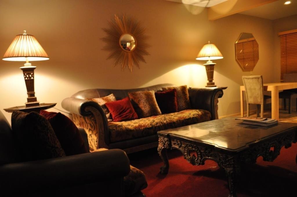 Vista Grande Resort - A Gay Men's Resort