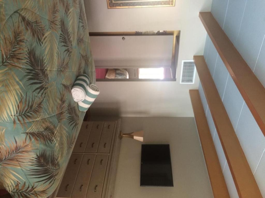 Vista Grande Resort - A Gay Men's Resort