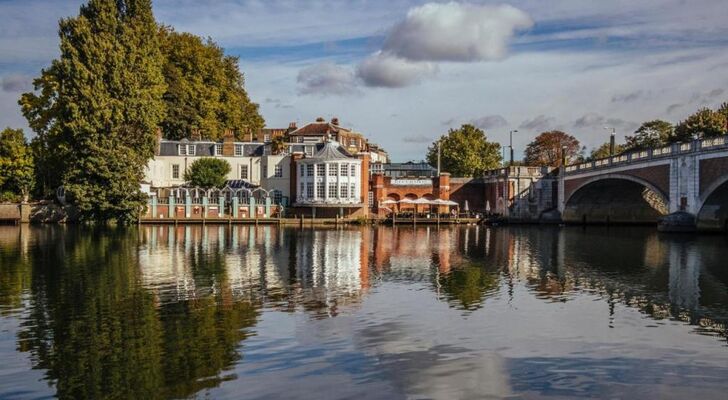The Mitre, Hampton Court