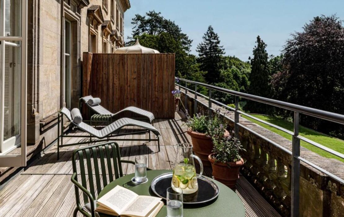 Cowley Manor Experimental