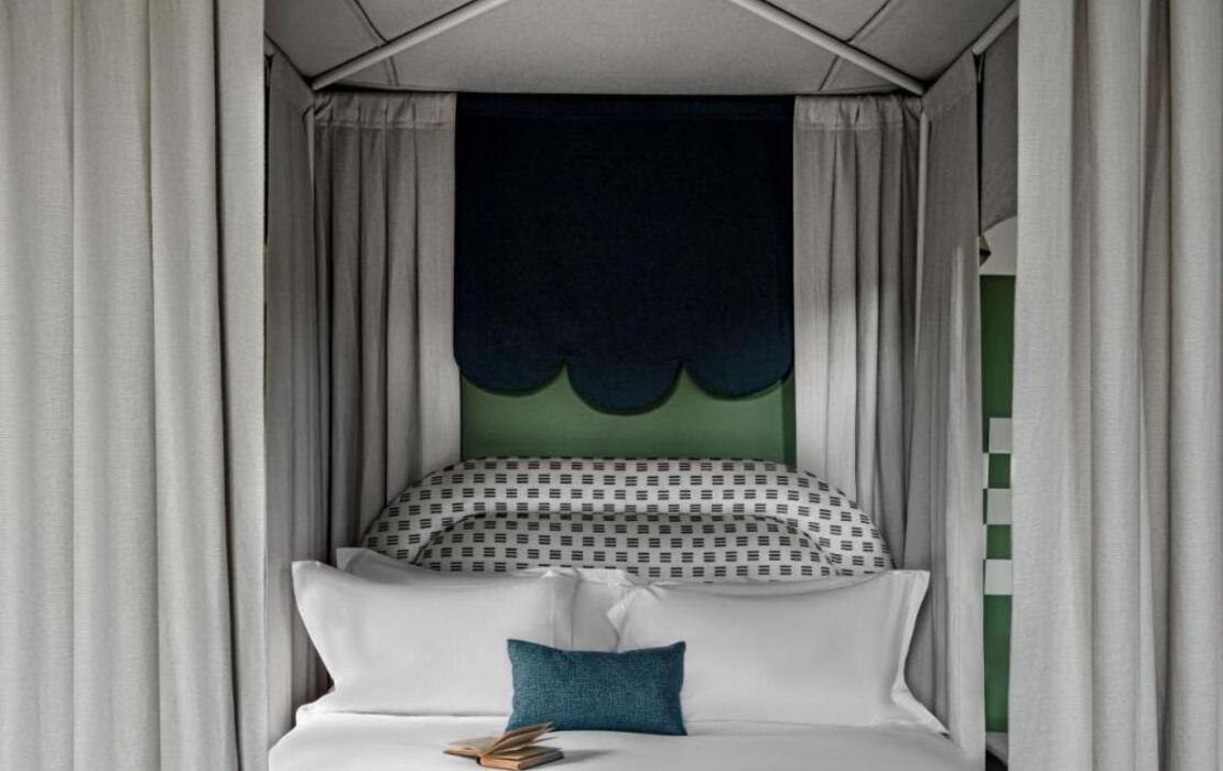 Cowley Manor Experimental