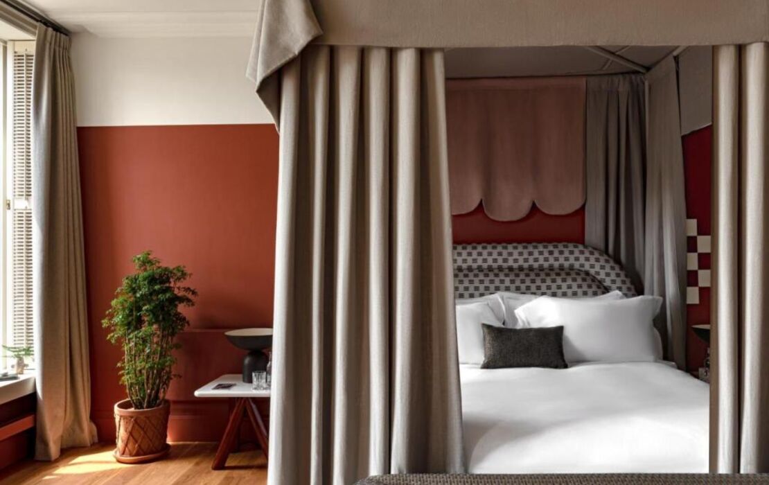 Cowley Manor Experimental