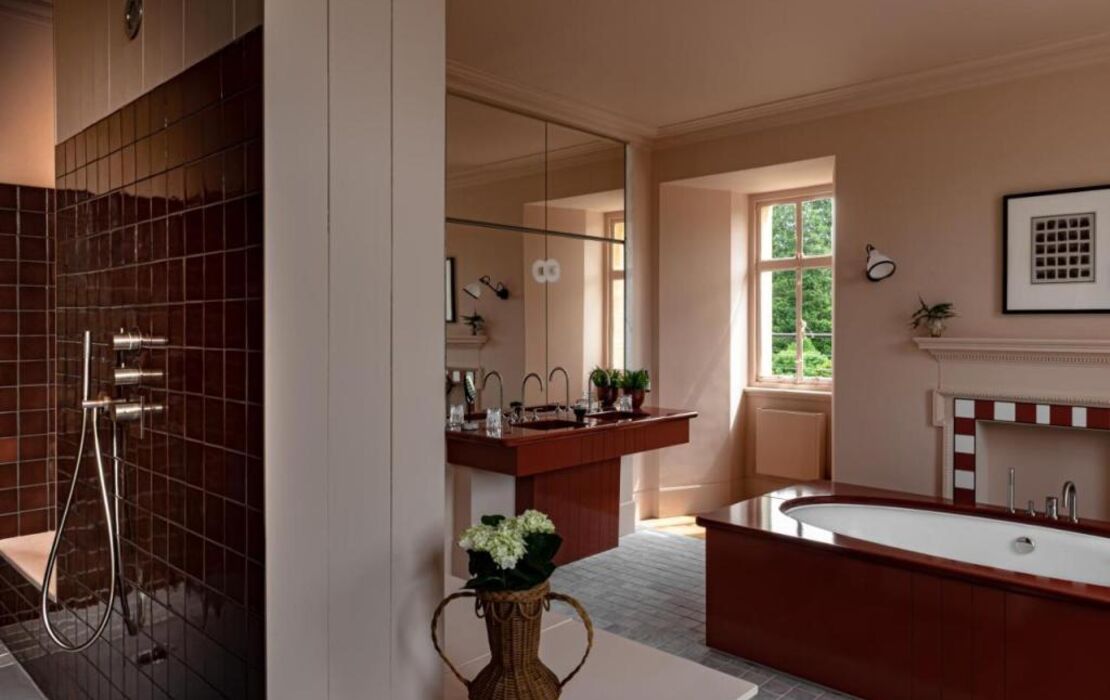 Cowley Manor Experimental