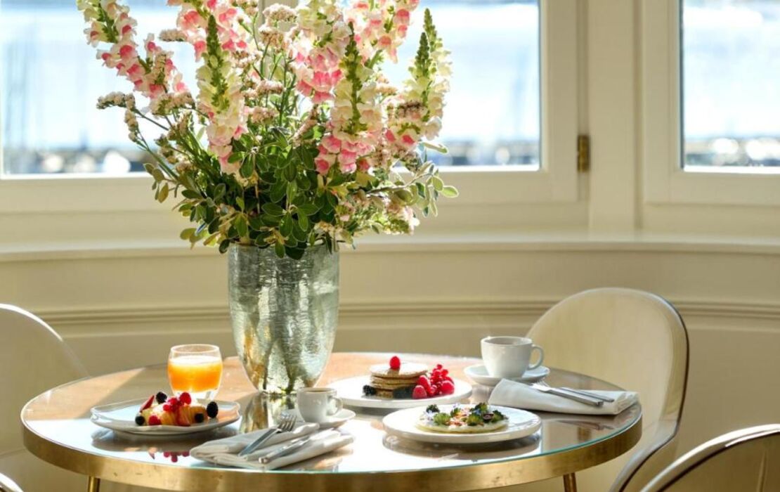 The Woodward - Auberge Collection