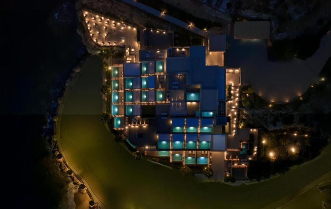 Castello Infinity Suites - Adults Only