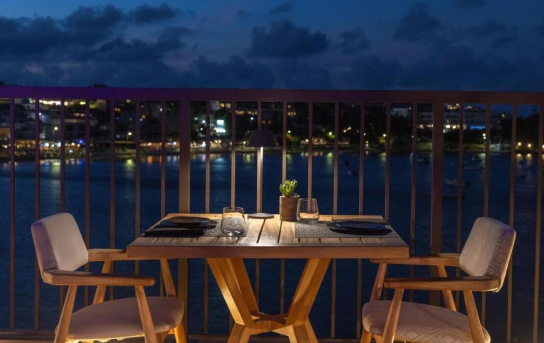 Castello Infinity Suites - Adults Only