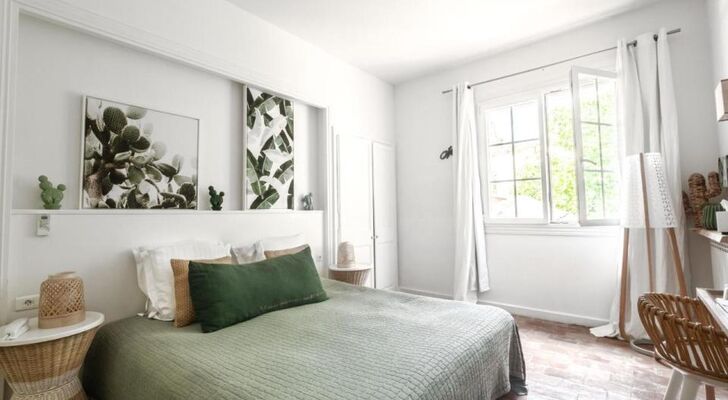 Hotel de La Plage - Mahogany