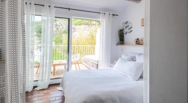 Hotel de La Plage - Mahogany