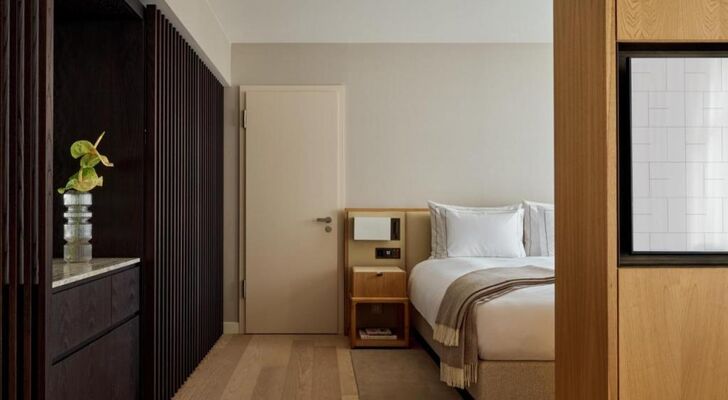 The Florentin by Althoff Collection