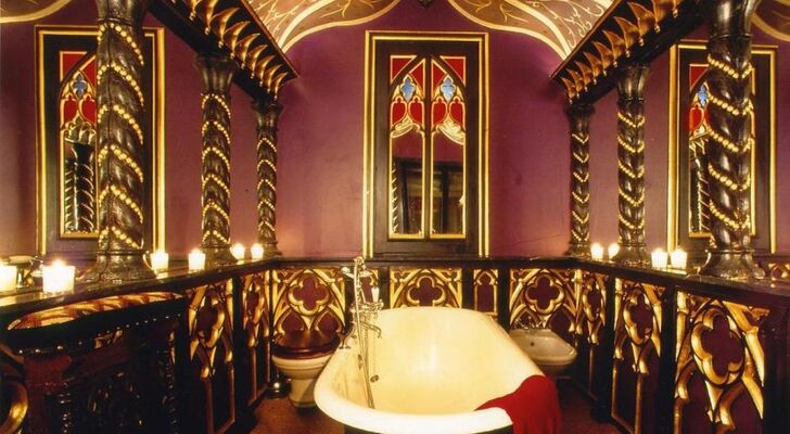 The Witchery by the Castle