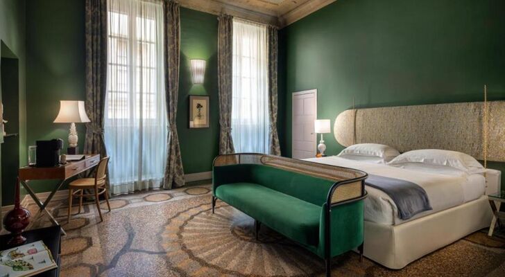 Hotel Number Nine