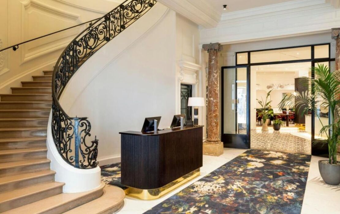 Sapphire House Antwerp, Autograph Collection